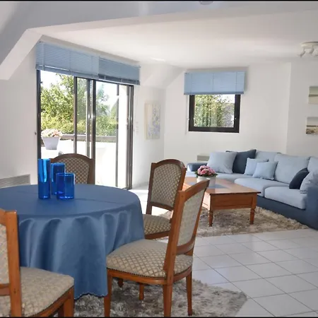 Superbe 3 Etoiles A Proximite Centre Et A - Ref 942 Apartment